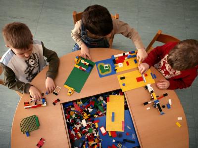 Kinder ohne Migrationshintergrund werden häufiger in Kindergärten betreut. Foto: Patrick Pleul / Archiv Kindergarten