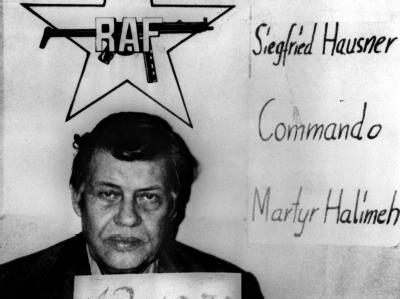 Der am 5. September 1977 von der RAF entführte und später ermordete damalige Arbeitgeberpräsident Hanns-Martin Schleyer (Archivfoto vom 13.10.1977). Hanns-Martin Schleyer