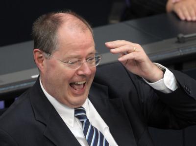 Peer Steinbrück 2007 im Bundestag. Archivfoto: Peer Grimm, dpa Peer Steinbrück