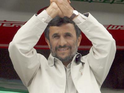 Mahmud Ahmadinedschad bei der Siegesfeier in Teheran, Ahmadinedschad