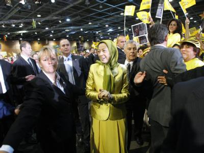 Der Nationale Iranische Widerstandsrat um Mariam Radschawi hat im französischen Villepinte gegen das Regime in Teheran protestiert. Exil-Iraner
