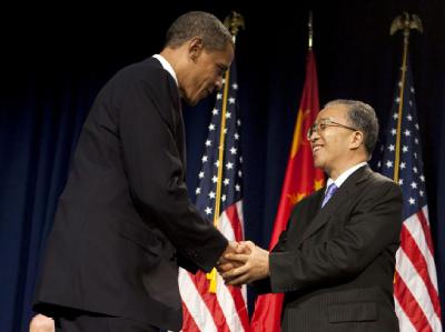 Barack Obama begrüßt die chinesische Delegation in Washington. Wirtschafts-Dialog