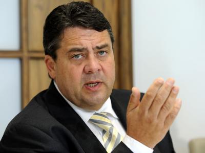 Bundesumweltminister Sigmar Gabriel (SPD) sieht schwere Fehler bei der Suche nach einem atomaren Endlager. Sigmar Gabriel