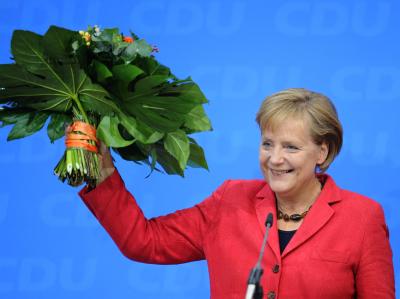 Angela Merkel kündigt eine schnelle Regierungsbildung an. Wahlsiegerin Merkel