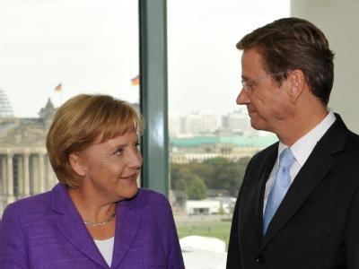 Kanzlerin Angela Merkel und FDP-Chef Westerwelle wollen eine zügige Regierungsbildung. Merkel und Westerwelle