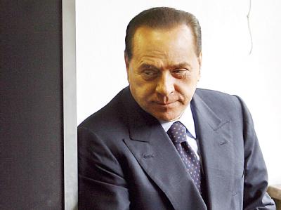 Italiens Ministerpräsident Silvio Berlusconi will weiterregieren, Silvio Berlusconi