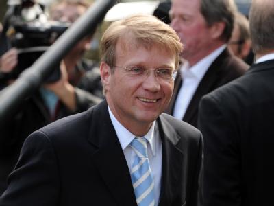 Kanzleramtsminister Ronald Pofalla begrüßt den Steinbach-Vorstoß (Archiv). Pofalla