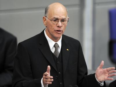 Bundestagspräsident Norbert Lammert hat das Steuerpaket der schwarz-gelben Bundesregierung deutlich kritisiert. Bundestagspräsident Lammert