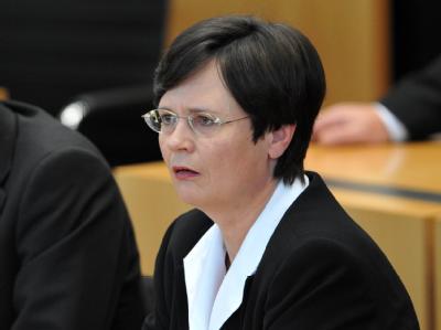 Christine Lieberknecht (CDU) während der Abstimmung im Landtag in Erfurt. Lieberknecht