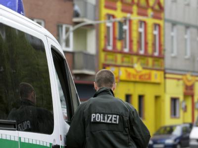 Die Polizei in Nordrhein-Westfalen geht massiv gegen kriminelle Rockerbanden vor. Razzia
