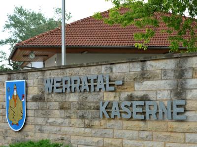 Auf dem Gelände der Werratalkaserne hat es ein schweres Unglück gegeben. Unglück in Werratalkaserne