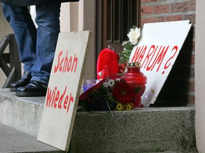 Polizisten hatten Kevins Leiche am 10. Oktober 2006 im Kühlschrank seines drogensüchtigen Ziehvaters gefunden. «Warum?»