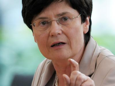 Thüringens Ministerpräsidentin Christine Lieberknecht versteht weder Zeitpunkt noch Inhalt der Steuersenkungsdebatte und zweifelt an deren Sinn und Notwendigkeit. (Archivbild) Christine Lieberknecht (CDU)