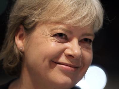Linken-Vorsitzende Gesine Lötzsch. Gesine Lötzsch