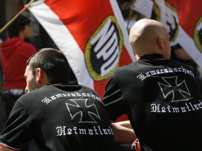 Zwei Rechtsextreme der Neonazis