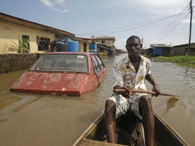 In Nigeria gibt es immer wieder starke Überschwemmungen, wie hier im Oktober 2010 (Archivbild). Überschwemmungen