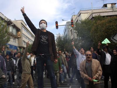 Iraner protestieren in Teheran gegen Präsident Mahmud Ahmadinedschad. Proteste gegen Ahmadinedschad