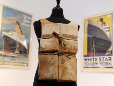 Überbleibsel der Katastrophe erzielen auf Versteigerungen immer wieder hohe Preise. Foto: Justin Lane Titanic-Rettungsweste bei Christie's