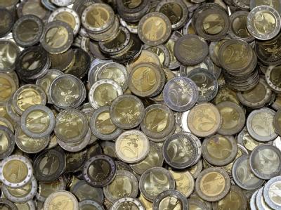 Wegen der Finanz- und Wirtschaftskrise sind die Steuereinnahmen deutlich eingebrochen. Euromünzen