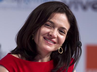 Als Sandberg kam, hatte Facebook rund 66 Millionen Mitglieder. Jetzt sind es über 900 Millionen aktive Nutzer. Foto: Ian Langsdon Sheryl Sandberg
