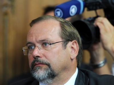 Der Duisburger Oberbürgermeister Adolf Sauerland. (Archiv) Adolf Sauerland