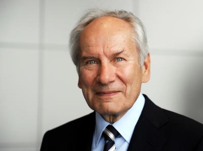 Der Präsident des Bundesverbandes Informationswirtschaft, Telekommunikation und neue Medien e.V. (BITKOM), August-Wilhelm Scheer. CeBIT 2010