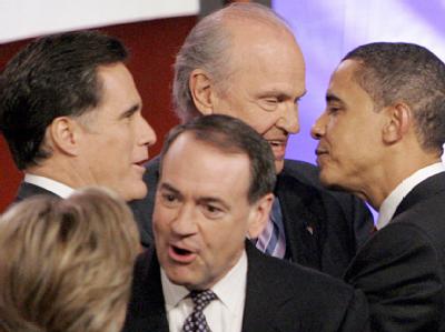 Mitt Romney (l) und Barack Obama (r) bei einer Fernsehdebatte im Januar 2008. Foto: Stefan Zaklin / Archiv Romney und Obama