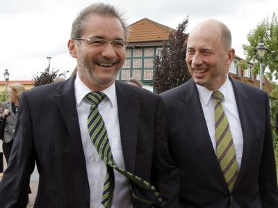 Matthias Platzeck und Wolfgang Tiefensee in Gerswalde. Die Ministerpräsidentenkonferenz Ost hält weitere Aufbauhilfe in den kommenden Jahren für unverzichtbar. Platzeck und Tiefensee
