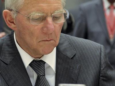 Der Kauf von CDs mit Daten von Steuersündern ist für den Staat ein gutes Geschäft. Eine Dauerlösung dürfe das aber nicht sein, warnt Finanzminister Wolfgang Schäuble (CDU). Archivfoto: Nicolas Bouvy Schäuble
