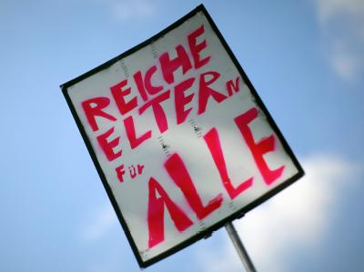 Viele Menschen verzichten wegen Geldsorgen auf ein Studium. (Symbolbild) Teure Bildung