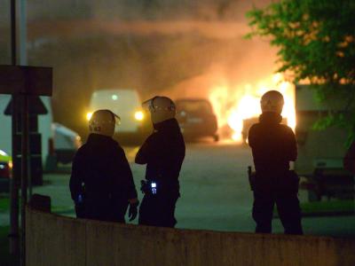 Die Krawalle in Schweden reißen nicht ab. Foto: Johan Nilsson/Archiv Brennende Autos