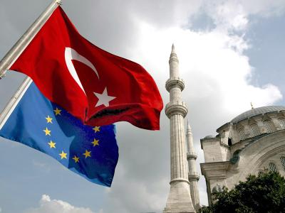 Die Straßenschlachten in Istanbul haben sich auf die Gespräche zwischen der Türkei und der EU ausgewirkt. Foto: Tolga Bozoglu Beitritts-Verhandlungen