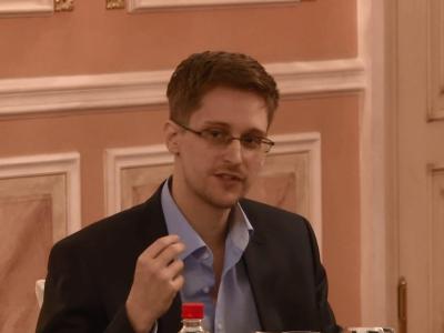 Politiker von SPD, Grünen und Linkspartei fordern für den Informanten Snowden Asyl in Deutschland. Foto: made from a video released by Wikileak/Archiv Edward Snowden