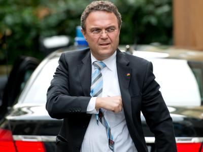 Bundesinnenminister Friedrich hatte die Ansicht vertreten, für Deutsche sei die Sicherheit ein «Supergrundrecht», und stehe höher als andere Grundrechte. Foto: Sven Hoppe/Archiv Hans-Peter Friedrich
