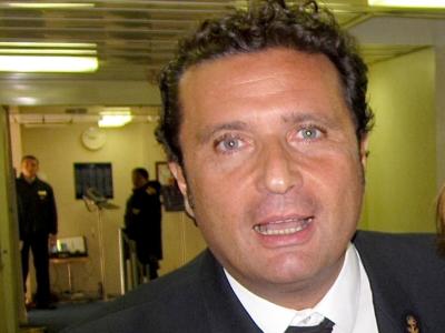 Der Kommandant der «Costa Concordia», Francesco Schettino, posiert in Norwegen an Bord des Schwesterschiffes «Costa Atlantica». Foto: Rolf Niemeyer Kapitän Schettino