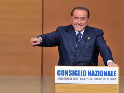 Am Pult: Silvio Berlusconi. Foto: Livio Anticoli Silvio Berlusconi