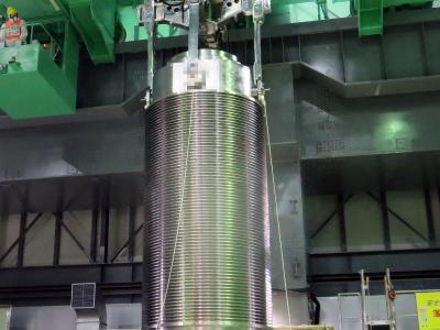 Fast drei Jahre nach Beginn der Atomkatastrophe in Fukushima starten die Reparaturtrupps mit der Bergung von Brennstäben. Foto: Tepco/Archiv Fukushima Daiichi