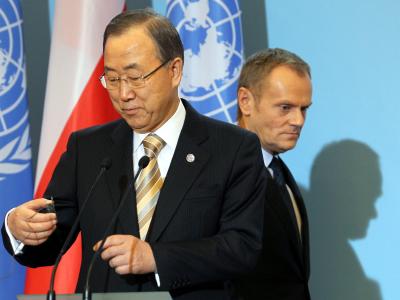 UN-Generalsekretär Ban Ki-moon (l) nahm an der UN-Klimakonferenz auch teil. Foto: Radek Pietruszka Ban Ki-moon