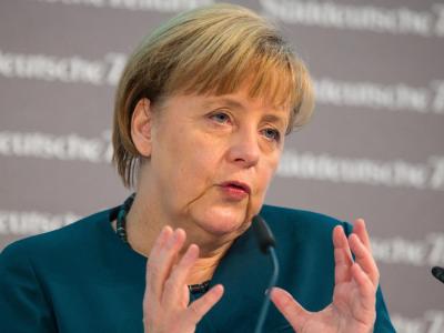 Jetzt fordert die Kanzlerin von beiden Seiten Kompromisse Foto: Hannibal Angela Merkel