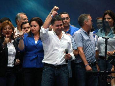 Die Konservativen bleiben in Honduras vier weitere Jahre an der Macht. Juan Orlando Hernández, Kandidat der Nationalen Partei, wird allerdings im Kongress auf seine politischen Gegner zugehen müssen. Foto: Gustavo Amador Juan Orlando Hernández