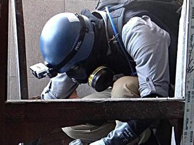 Die giftigsten syrischen Chemiewaffen sollen auf See vernichtet werden. Foto: Local Commitee of Arbeen / Illustration Untersuchung