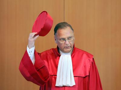 Der frühere Verfassungsgerichts-Präsident Hans-Jürgen Papier plädiert dafür, extremistische Gesinnungen politisch zu bekämpfen. Foto: Uli Deck/Archiv Hans-Jürgen Papier