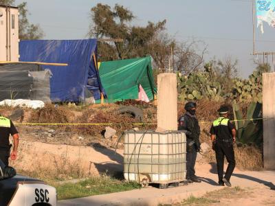 Räuber haben einen Behälter mit Kobalt-60 aufgebrochen und die extrem radioaktive Substanz auf freiem Feld zurückgelassen. Foto: Str Sicherheitszone