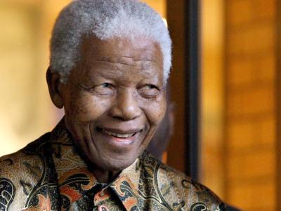 Südafrikas Nationalheld Nelson Mandela ist im alter von 95 Jahren gestorben. Foto: Jon Hrusa Nelson Mandela