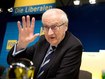 Hass und Häme haben der FDP im Wahlkampf nach Ansicht ihres Ex-Spitzenkandidaten Rainer Brüderle das Leben schwer gemacht. Foto: Kay Nietfeld Brüderle