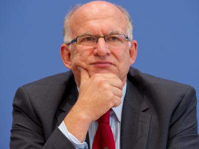 «Eine Datenschutzaufsicht muss auch Zähne haben», sagt der scheidende Bundesdatenschutzbeauftragte Peter Schaar. Foto: Tim Brakemeier/Archiv Peter Schaar