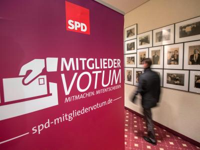 Noch ist unklar, wie die SPD-Basis entschieden hat. Foto: Michael Reichel Mitgliedervotum