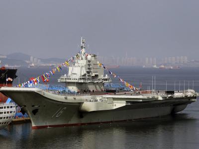 Die Beinah-Kollision ereignete sich unweit des chinesischen Flugzeugträgers «Liaoning». Foto: John Lee Chinesischer Flugzeugträger «Liaoning»