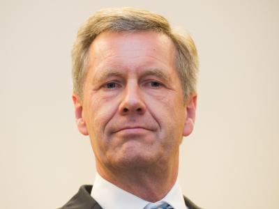Ex-Bundespräsident Christian Wulff muss sich in Hannover wegen Vorteilsannahme verantworten. Foto: Julian Stratenschulte Wulff-Prozess