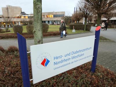 Klinik-Ärzte in Bad Oeynhausen hatten einem aus dem Irak stammenden Mann die Aufnahme auf die Warteliste für Spenderherzen verweigert. Foto: Friso Gentsch Herz- und Diabeteszentrum